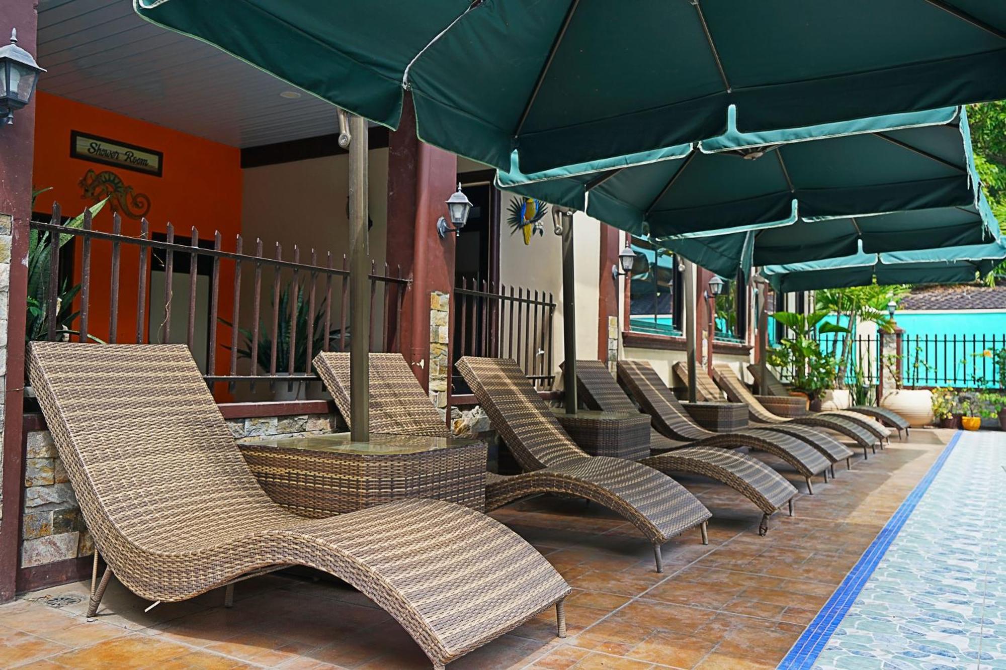 Bella Vista Resort Naguilian ภายนอก รูปภาพ